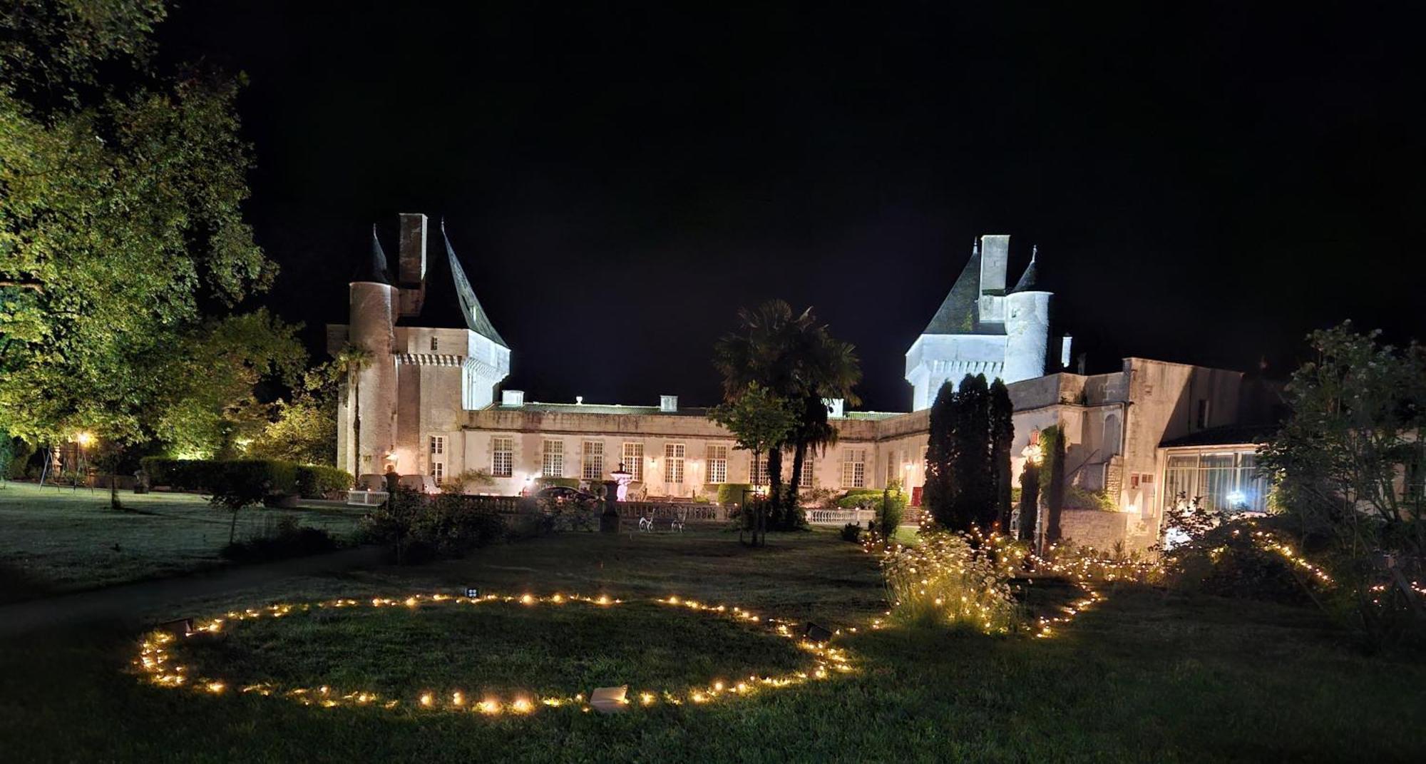 Un séjour d'exception au Logis du Château Saint-Pierre-de-l'Isle Exterior foto